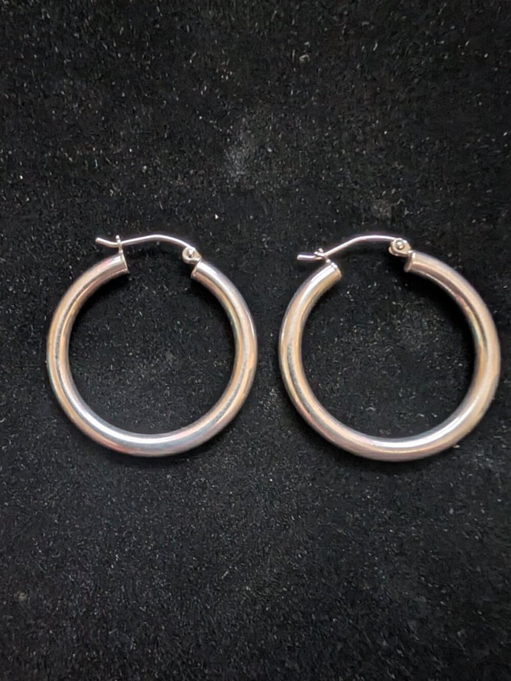 Vintage Sterling Silver Hoop Earrings 1"